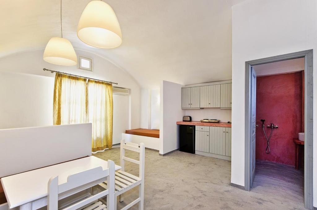 Sea View Beach Hotel (Adults Only) Периволос Екстериор снимка