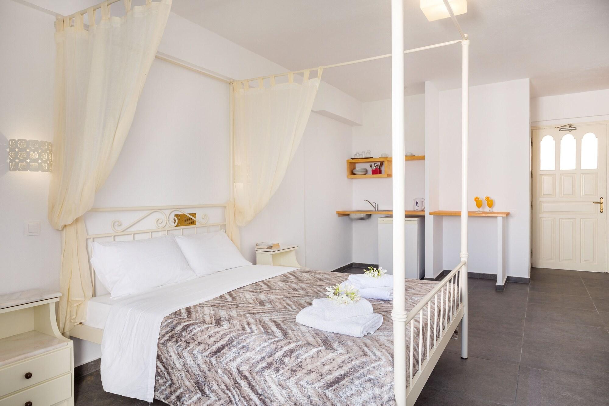Sea View Beach Hotel (Adults Only) Периволос Екстериор снимка